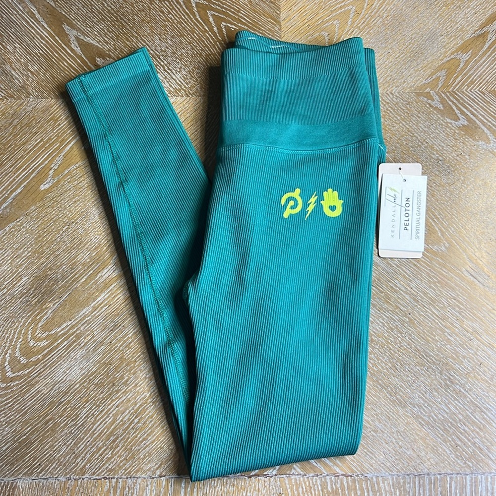 SPIRITUAL GANGSTER/ KENDALL TOOLE/ PELOTON Green Knocked Out Ribbed Legging XS/S